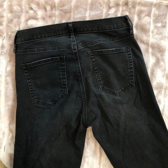 Gap 1969 Distressed Jeans - Picture 4 of 5